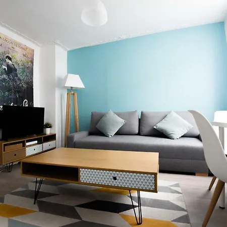 Appt Contemporain & Romantique Fosse Des Orphelins Apartment